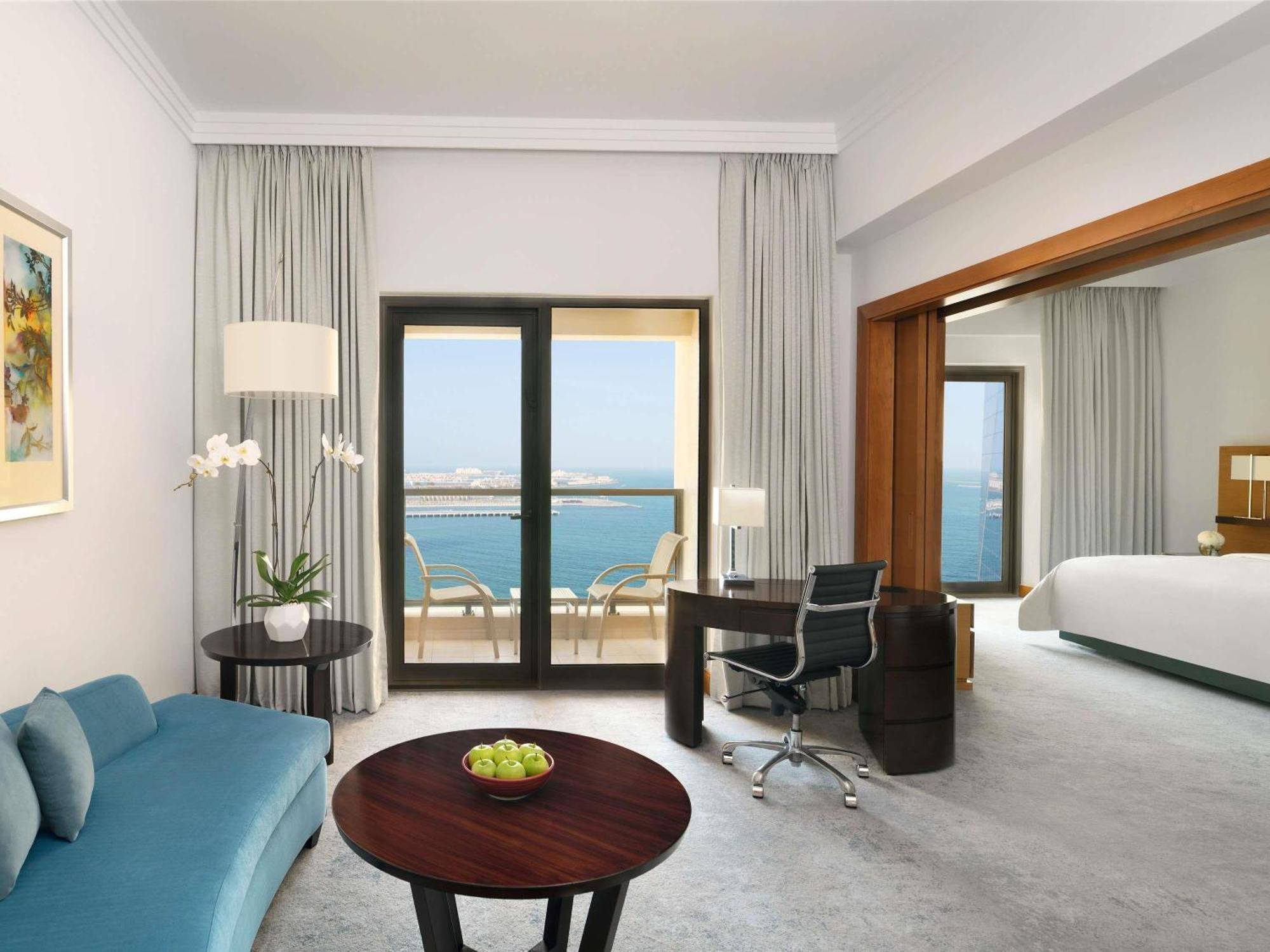 Executive Suite Partial Sea View Balcony Lounge Access Refreshments & Evening drinks Canapés